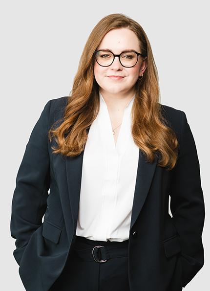 Mag Anna-Sophie Schwendinger, RAA, Öffentliches Wirtschaftsrecht/Regulatory