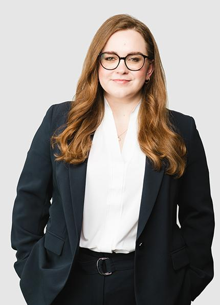 Mag Anna-Sophie Schwendinger, RAA, Öffentliches Wirtschaftsrecht/Regulatory