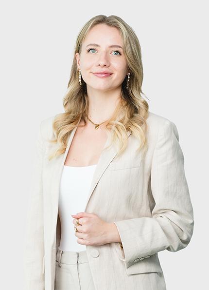 Bianca Schamberger, Rechtsanwaltsanwärterin, lores 