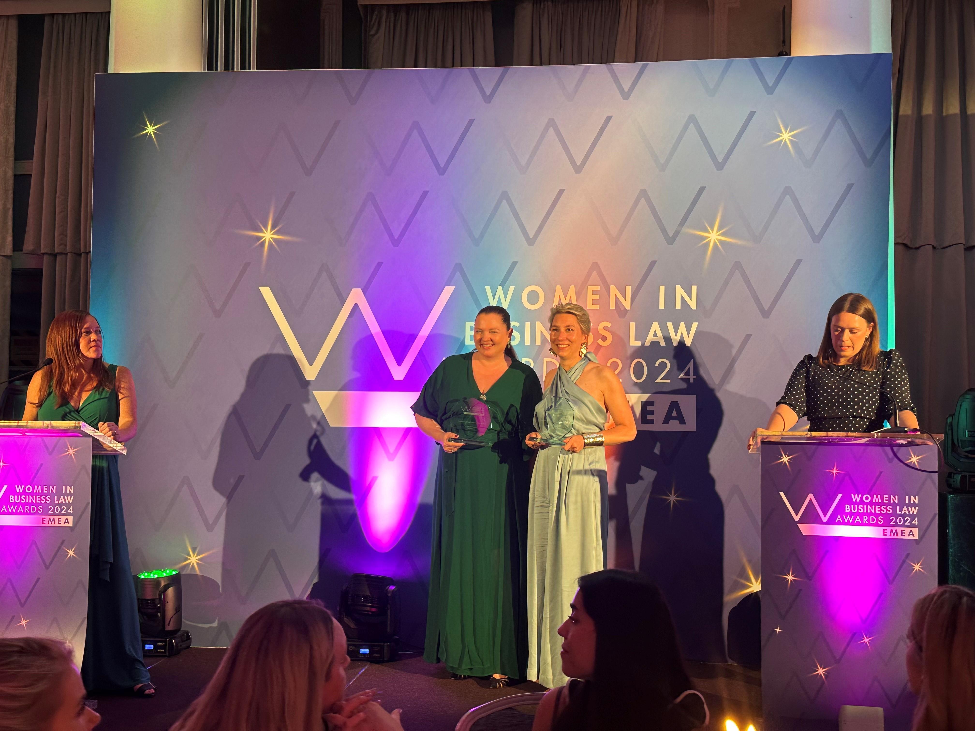 Women in Business Law Awards 2024_London 26.06.2024_DORDA Preisträgerinnen: Francine Brogyányi und Katharina Binder