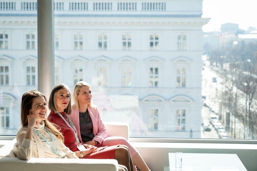 DORDA Weltfrauentag 2025_Kosima Kovar, Viora_Elisa Aichinger, Deloitte_Silvia Kaupa-Götzl, Ex-Postbus Vorstand