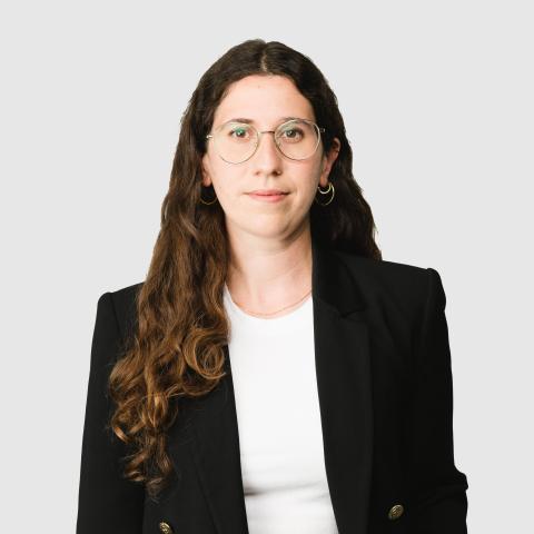 Theresa Blach, jurMA