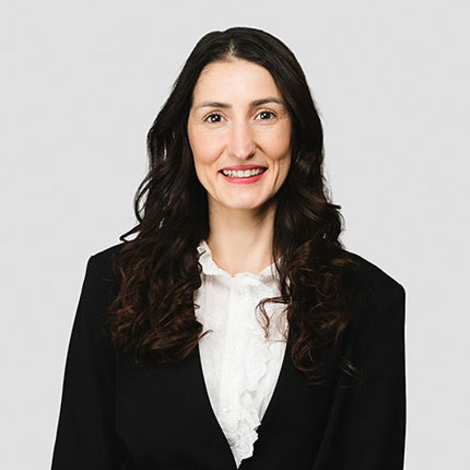 Qendresa Sinani, RAA