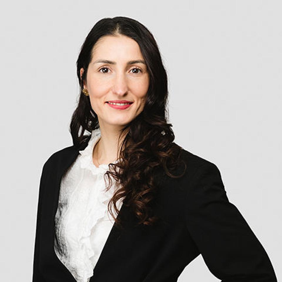 Qendresa Sinani, RAA