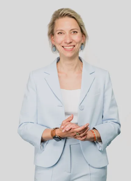 Katharina Binder, Counsel