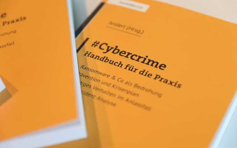 "#Cybercrime  - Handbuch für die Praxis"